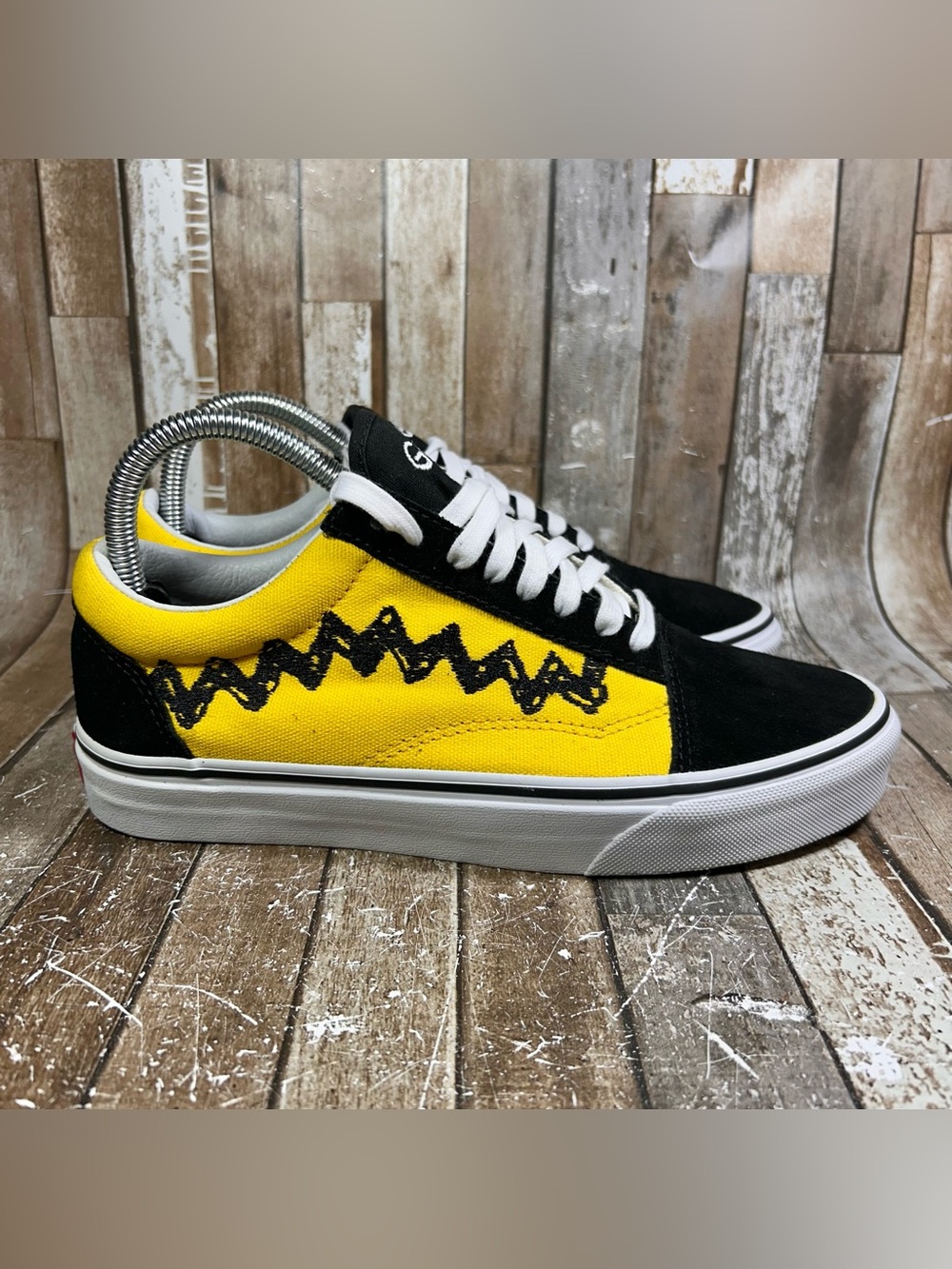 Vans X Peanuts Charlie Brown Good Grief Old Skool Shoes Women 8 Men 6.5
